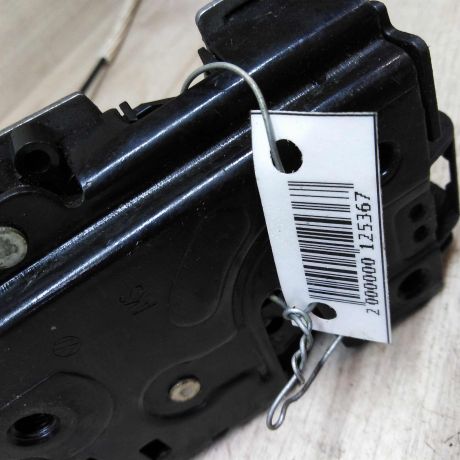 zamok-dveri-zadnii-pravyi-volkswagen-touareg-art-19912-big-3