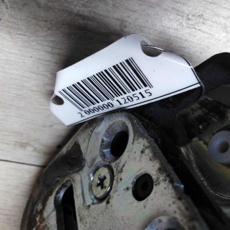 zamok-dveri-toyota-camry-v40-art-20854-big-1