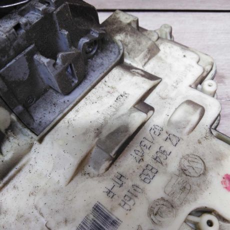 zamok-dveri-zadnii-pravyi-volkswagen-passat-b6-art-21076-big-2