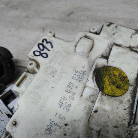 zamok-dveri-zadnii-levyi-audi-a6-c6-art-21572-big-2