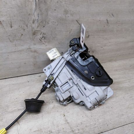 zamok-dveri-zadnii-levyi-audi-a6-c6-art-21572-big-3