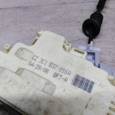 zamok-dveri-perednii-pravyi-volkswagen-passat-b6-art-21647-big-2