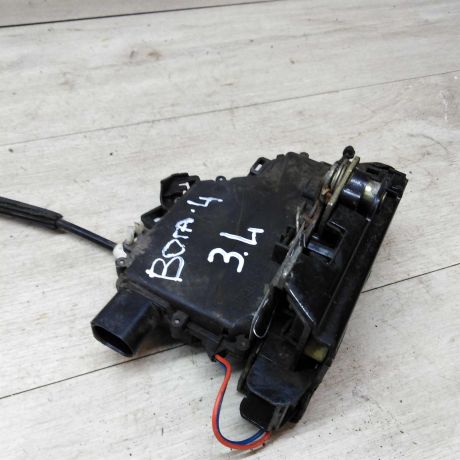 zamok-dveri-zadnii-levyi-volkswagen-bora-art-22982-big-0