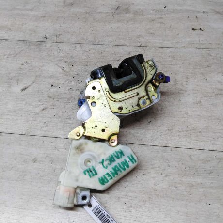 zamok-dveri-nissan-almera-classic-levyi-perednii-art-23378-big-1