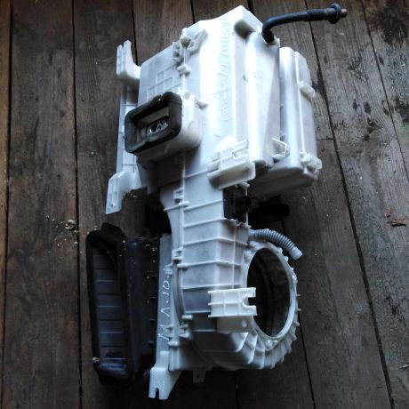 korpus-pecki-otopitelia-salona-mitsubishi-lancer-10-art-26691-big-3