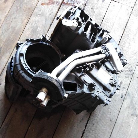 korpus-pecki-otopitelia-salona-renault-megane-2-art-26709-big-3