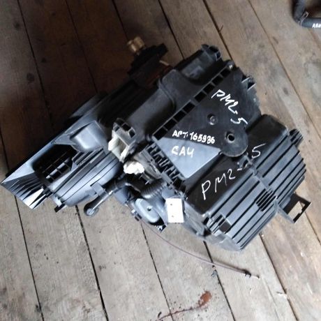 korpus-pecki-otopitelia-salona-renault-megane-2-art-26709-big-0