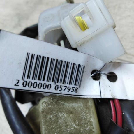 zamok-dveri-zadnii-pravyi-mazda-626-art-26864-big-2