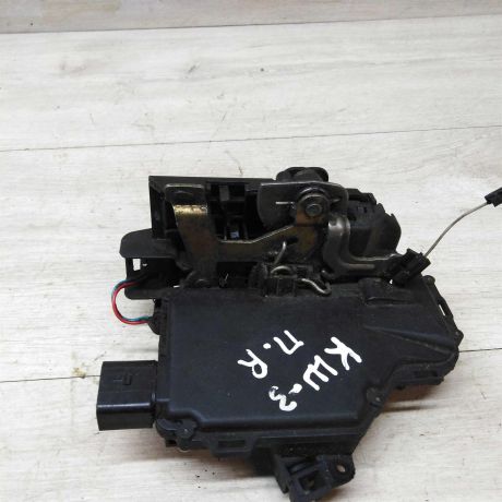 zamok-dveri-perednii-pravyi-skoda-octavia-tour-art-28093-big-1