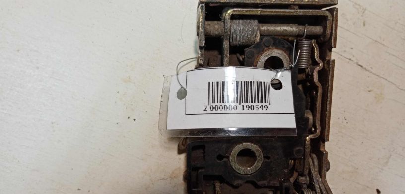 zamok-dveri-perednii-pravyi-volkswagen-passat-b3-art-28482-big-1