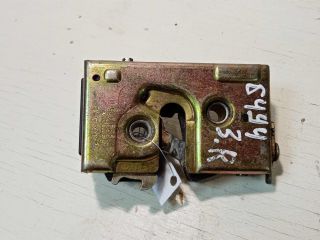 zamok-dveri-zadnii-pravyi-volkswagen-passat-b4-art-28485