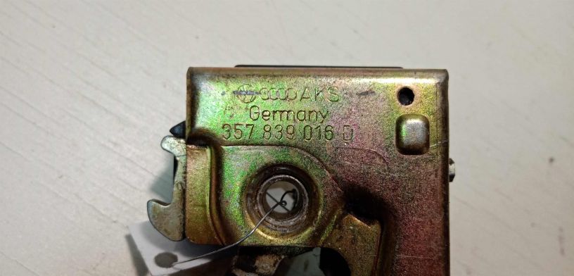 zamok-dveri-zadnii-pravyi-volkswagen-passat-b4-art-28485-big-2