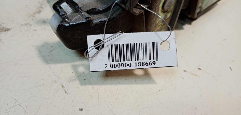 zamok-zadnii-pravyi-dveri-volkswagen-golf-3-art-28686-big-1