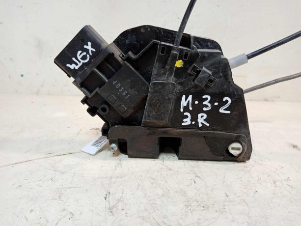 zamok-dveri-zadnii-pravyi-mazda-3-bk-xetcbek-art-29877-big-0