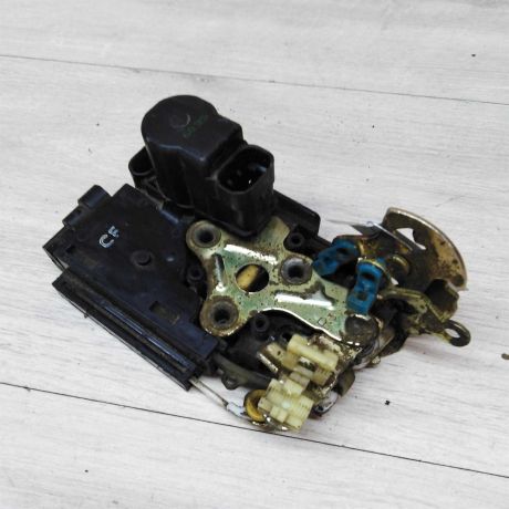 zamok-dveri-perednii-pravyi-chevrolet-aveo-t200-orig-art-30249-big-1