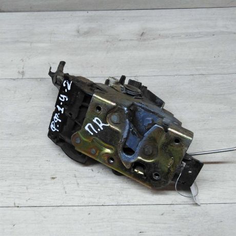 zamok-dveri-perednii-pravyi-ford-focus-1-rest-art-30259-big-0