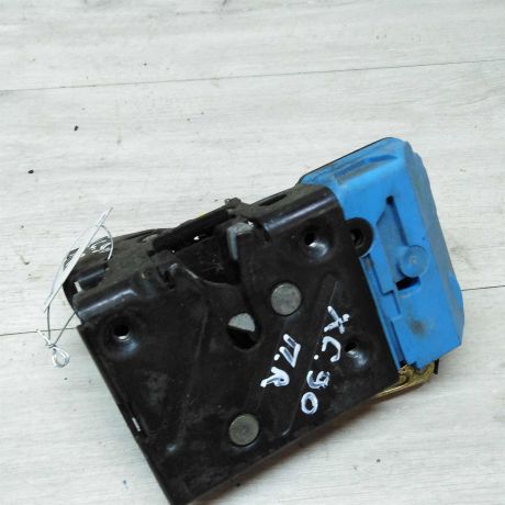 zamok-dveri-perednii-pravyi-volvo-xc90-art-30316-big-0