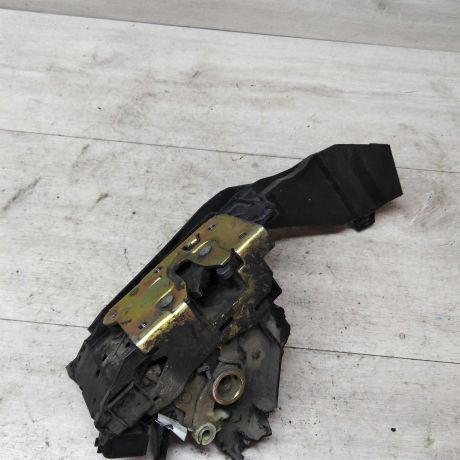 zamok-dveri-perednii-levyi-ford-focus-1-rest-art-30786-big-1