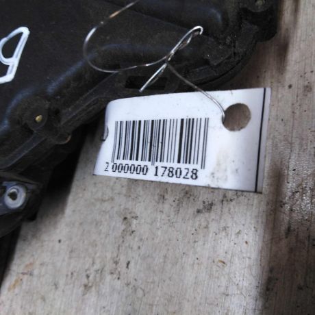 zamok-dveri-pravyi-volkswagen-passat-b5-art-31253-big-2