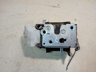 zamok-dveri-perednii-pravyi-defekt-na-foto-fiat-albea-14i-art-31328