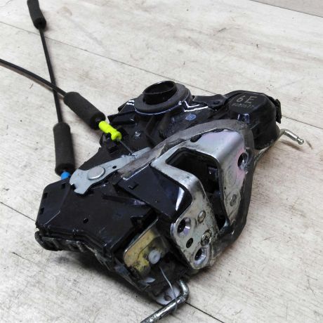 zamok-dveri-perednii-pravyi-toyota-camry-v40-art-31458-big-0