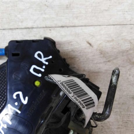 zamok-dveri-perednii-pravyi-toyota-camry-v40-art-31458-big-2