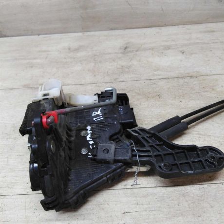 zamok-dveri-perednii-pravyi-kia-cerato-2-art-31897-big-1