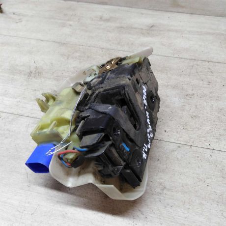 zamok-dveri-perednii-volkswagen-polo-4-pravyi-art-32618-big-2