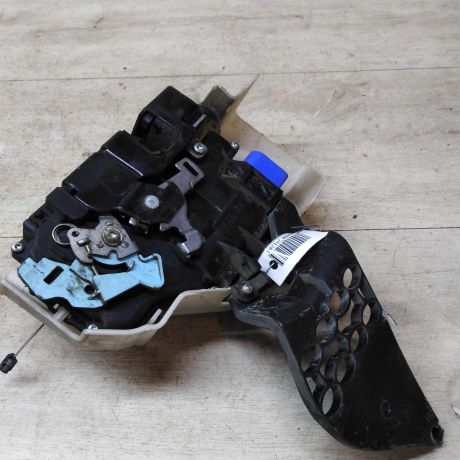 zamok-dveri-perednii-pravyi-volkswagen-touareg-rest-art-33111-big-2