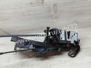 zamok-dveri-perednii-ford-focus-3-art-33171