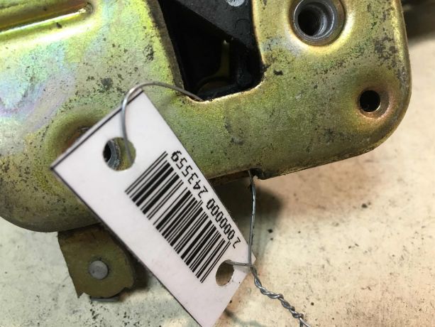 zamok-dveri-zadnii-levyi-mitsubishi-carisma-rest-art-33196-big-1