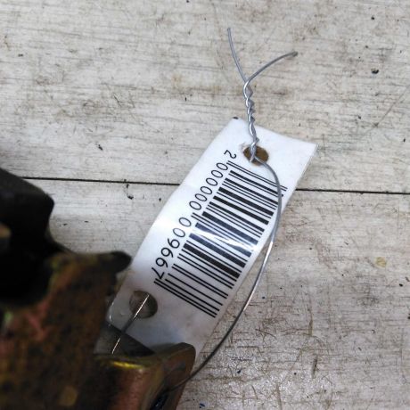 fiksator-zamka-dveri-zadnii-levyi-raspasnoi-dveri-ford-transit-2004-god-art-33466-big-2