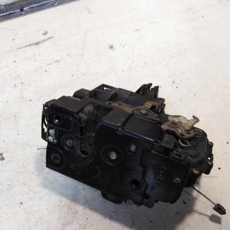 zamok-dveri-perednii-pravyi-skoda-octavia-tour-rest-art-34376-big-2