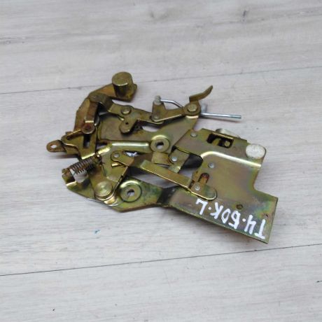 zamok-bokovoi-dveri-levoi-mexanizm-zamka-volkswagen-transporter-t4-art-34864-big-1