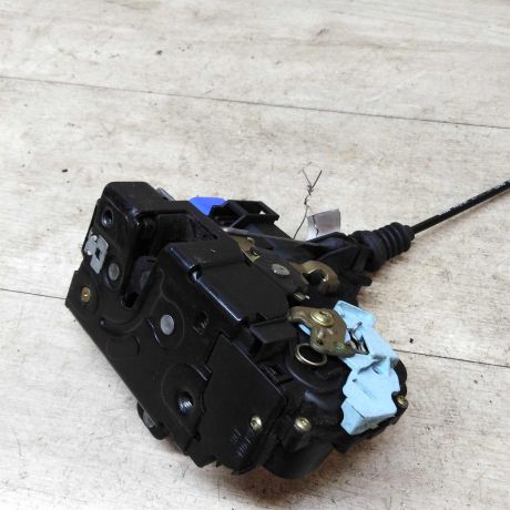 zamok-dveri-perednii-pravyi-skoda-octavia-a5-art-34991-big-2