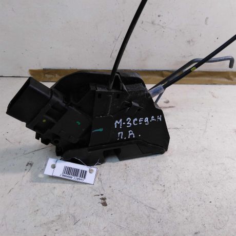 zamok-dveri-pravyi-perednii-mazda-3-bk-sedan-mkpp-16i-art-35106-big-0