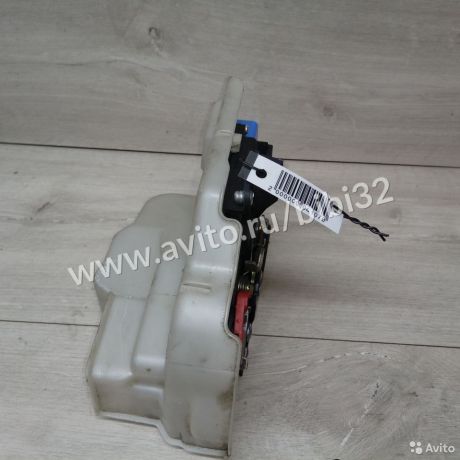 zamok-dveri-volkswagen-touran-art-35756-big-2