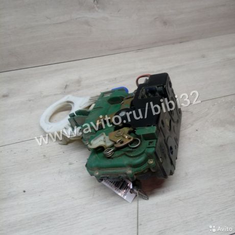 zamok-dveri-seat-cordoba-2004-g-art-35758-big-0