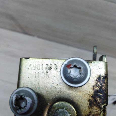 zamok-dveri-zadnei-raspasnoi-pravoi-mercedes-vito-w638-art-35828-big-3