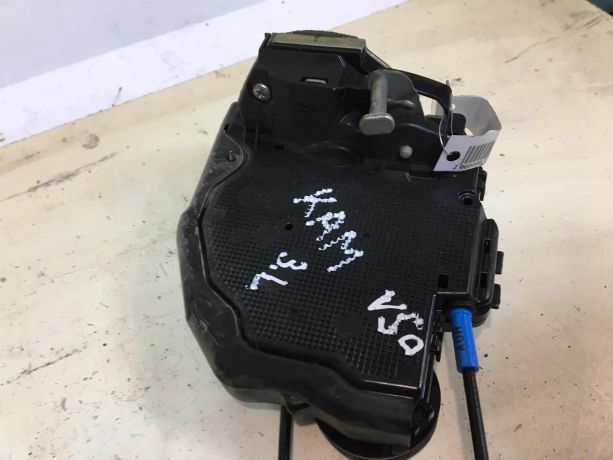 zamok-dveri-zadnii-levyi-toyota-camry-v50-art-36431-big-2