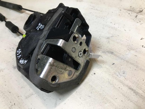 zamok-dveri-zadnii-levyi-toyota-camry-v50-art-36431-big-3