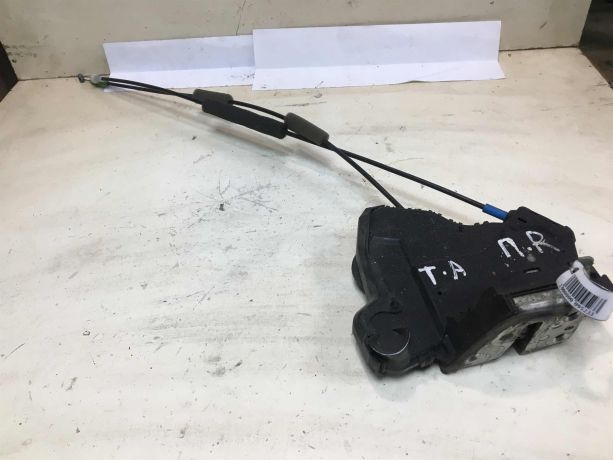 zamok-dveri-perednii-pravyi-toyota-avensis-iii-09g-art-37143-big-0