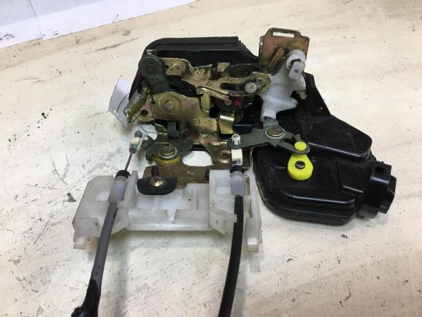 zamok-dveri-perednii-levyi-hyundai-elantra-3-xd-2-rest-art-37242-big-2