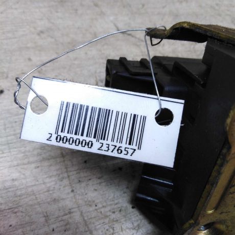 zamok-dveri-perednii-pravyi-renault-master-art-37262-big-2