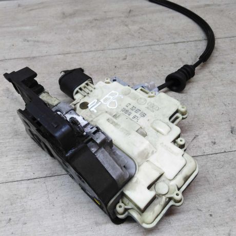 zamok-dveri-perednii-levyi-volkswagen-passat-b6-art-37263-big-1