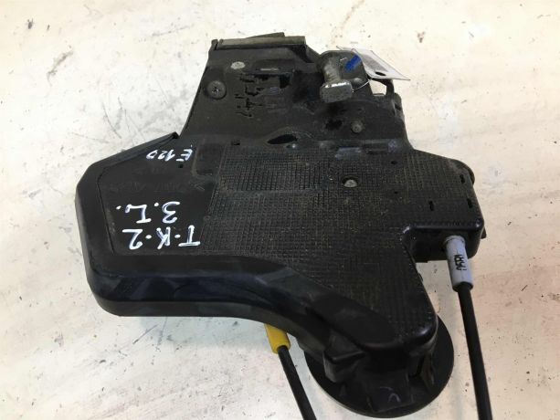 zamok-dveri-zadnii-levyi-toyota-corolla-ix-e120-e130-rest-xetcbek-art-37381-big-2