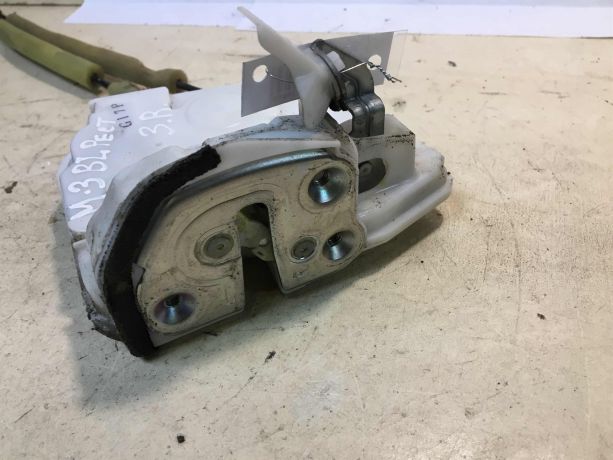 zamok-dveri-zadnii-pravyi-mazda-3-bl-rest-sedan-art-37554-big-2