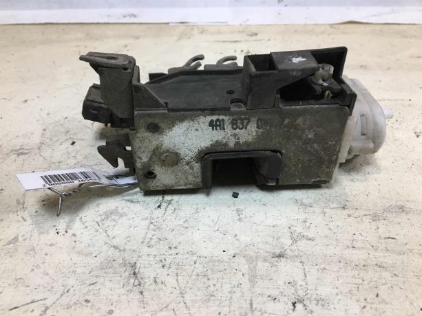 zamok-dveri-zadnii-pravyi-audi-100-c4-art-37819-big-2