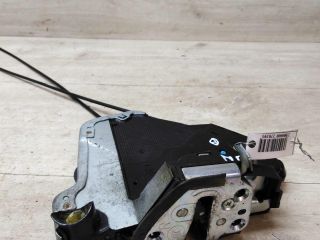 zamok-dveri-perednii-pravyi-toyota-avensis-t25-art-38223
