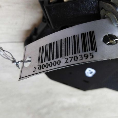 zamok-dveri-perednii-pravyi-toyota-avensis-t25-art-38223-big-1